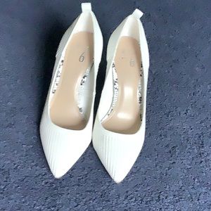 Women’s 4inch white wedding heels.